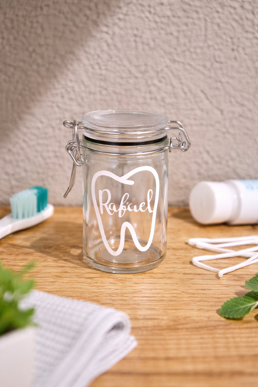 💫 Plop… daar is ‘ie dan! 💫🦷
Dat eerste losse tandje is eruit